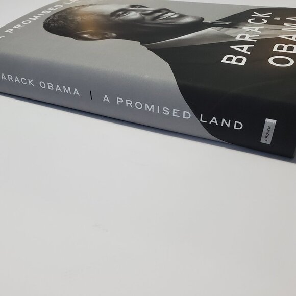 A Promised Land by Barack Obama Hardcover Book - Picture 4 of 5